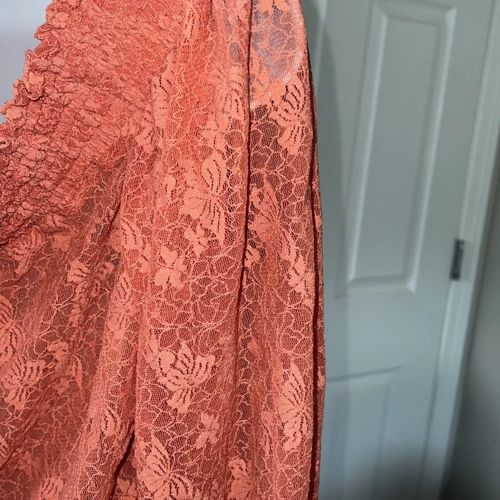 Women's Free People, NWT savannah red, long sleeve lace blouse , size XS